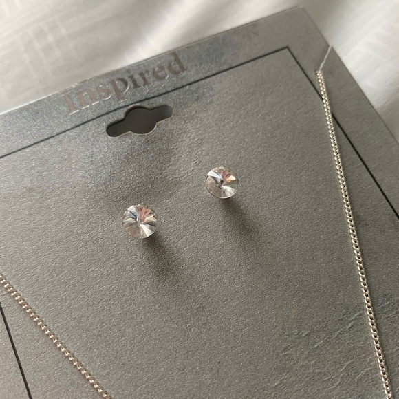 Swaroski Necklace and Earring Set - Picture 3 of 4